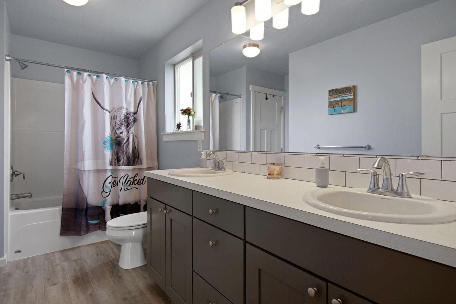 Photo of 64925 Valeview Drive 14 of 29
