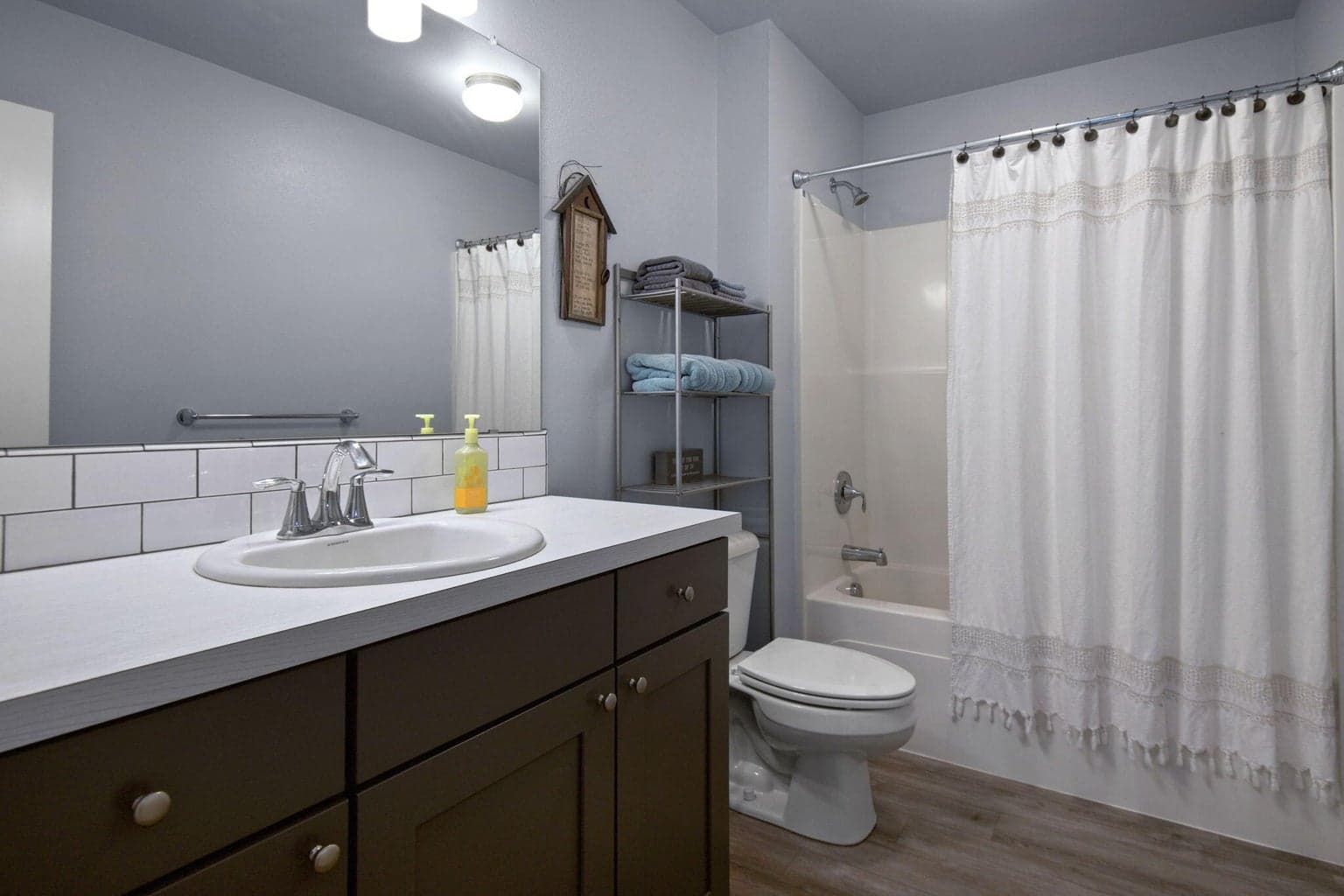 Photo of 64925 Valeview Drive 16 of 29