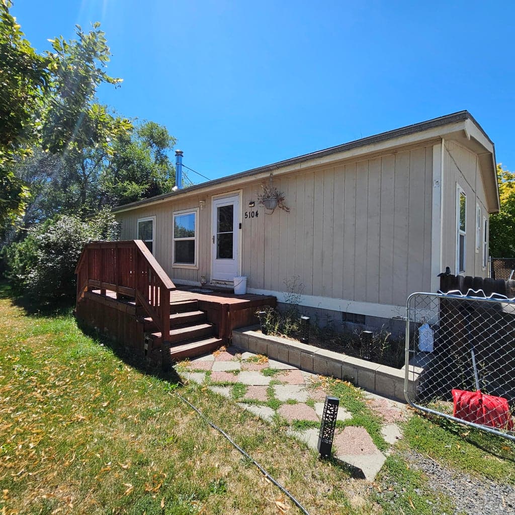 Photo of 5104 Homedale 4 of 39