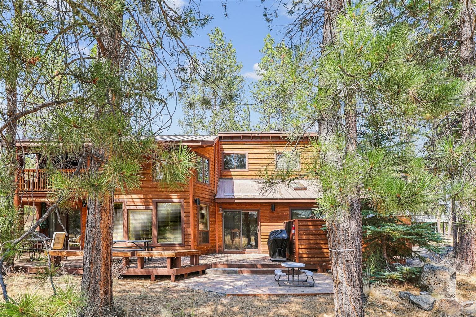 Photo of 17755 Malheur Lane 36 of 41
