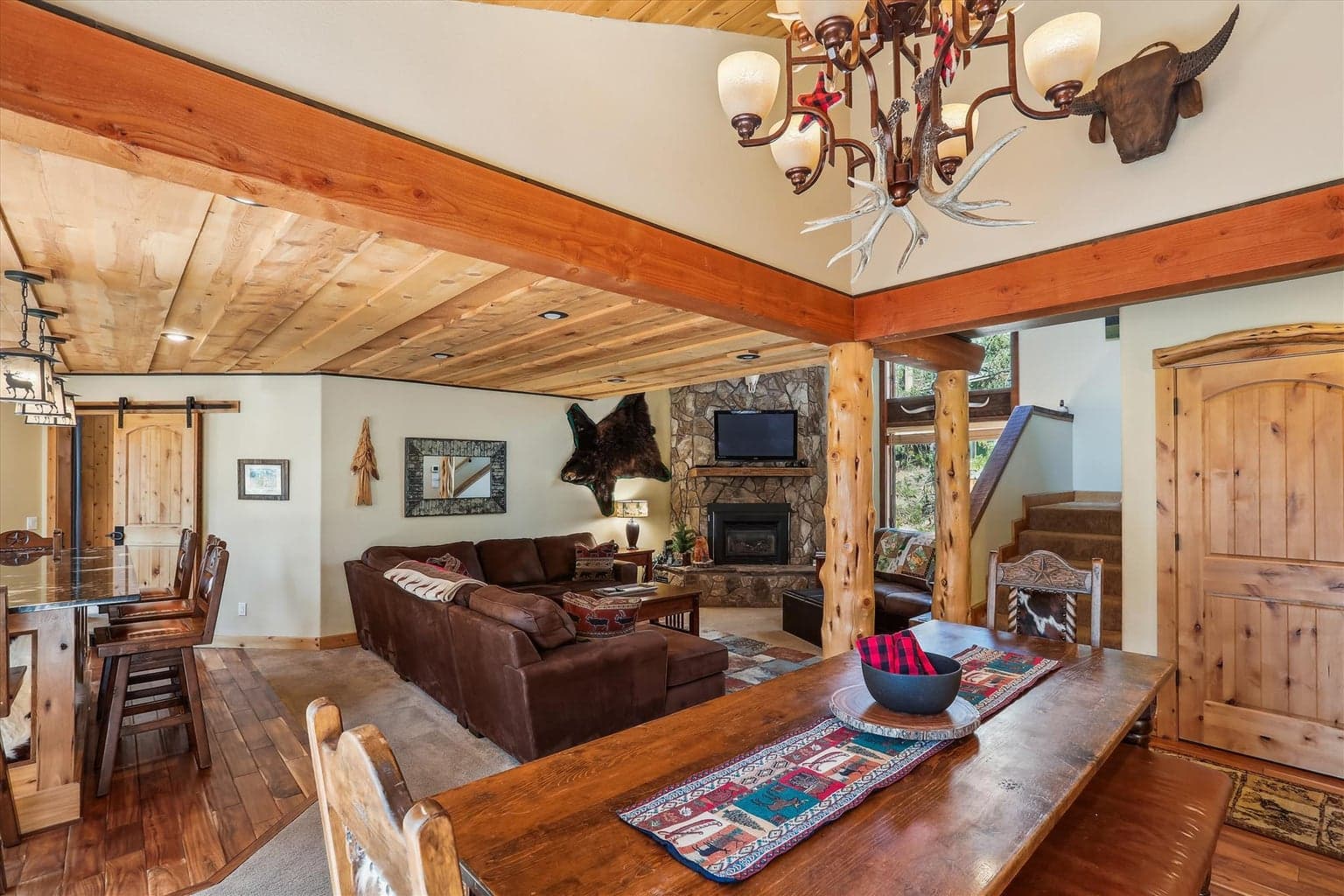 Photo of 17755 Malheur Lane 6 of 41