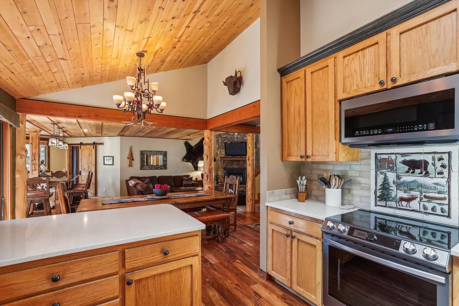 Photo of 17755 Malheur Lane 11 of 41
