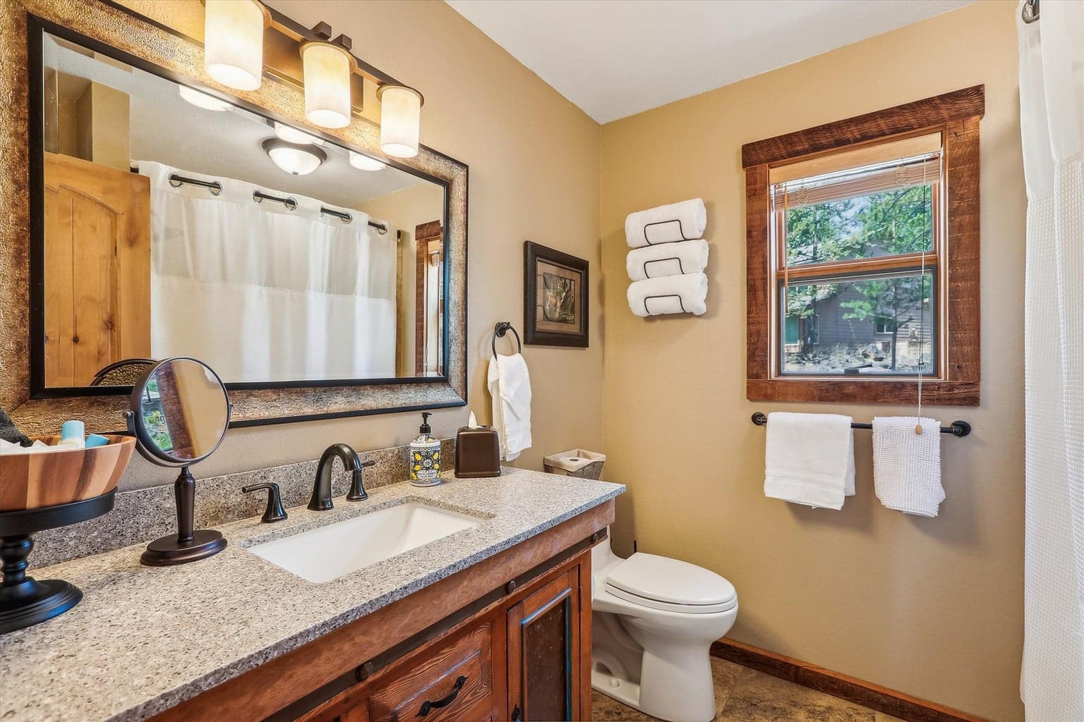 Photo of 17755 Malheur Lane 27 of 41