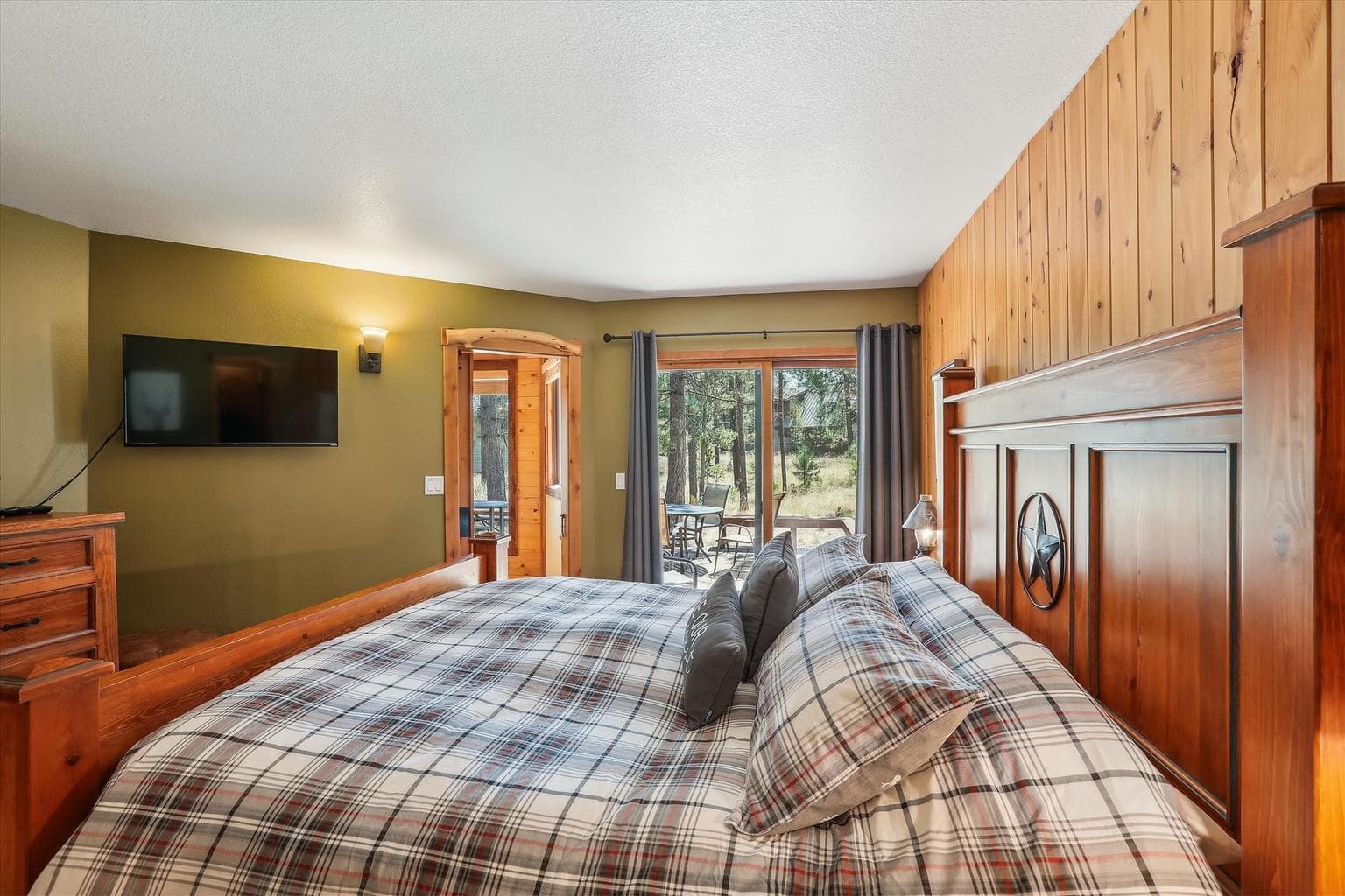 Photo of 17755 Malheur Lane 15 of 41