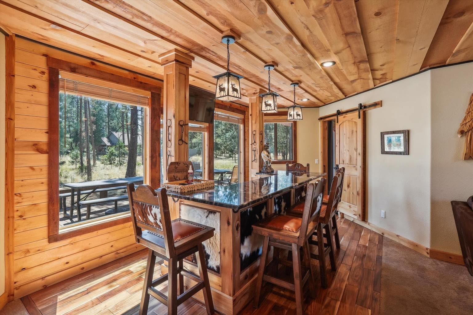 Photo of 17755 Malheur Lane 4 of 41