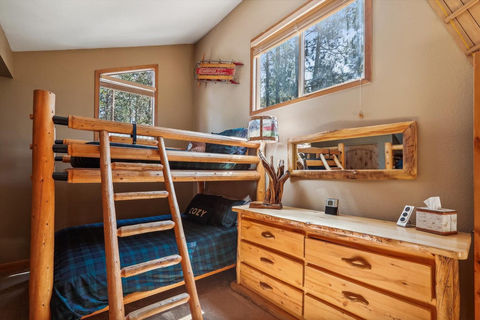 Photo of 17755 Malheur Lane 23 of 41
