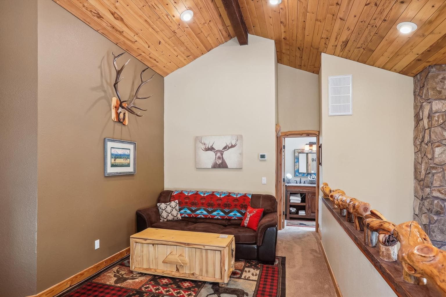 Photo of 17755 Malheur Lane 12 of 41