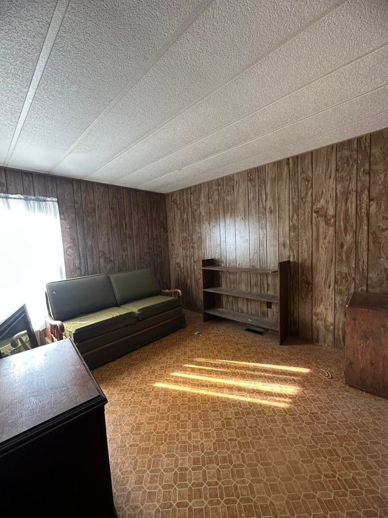 Photo of 250 SE Steele Street 23 of 26
