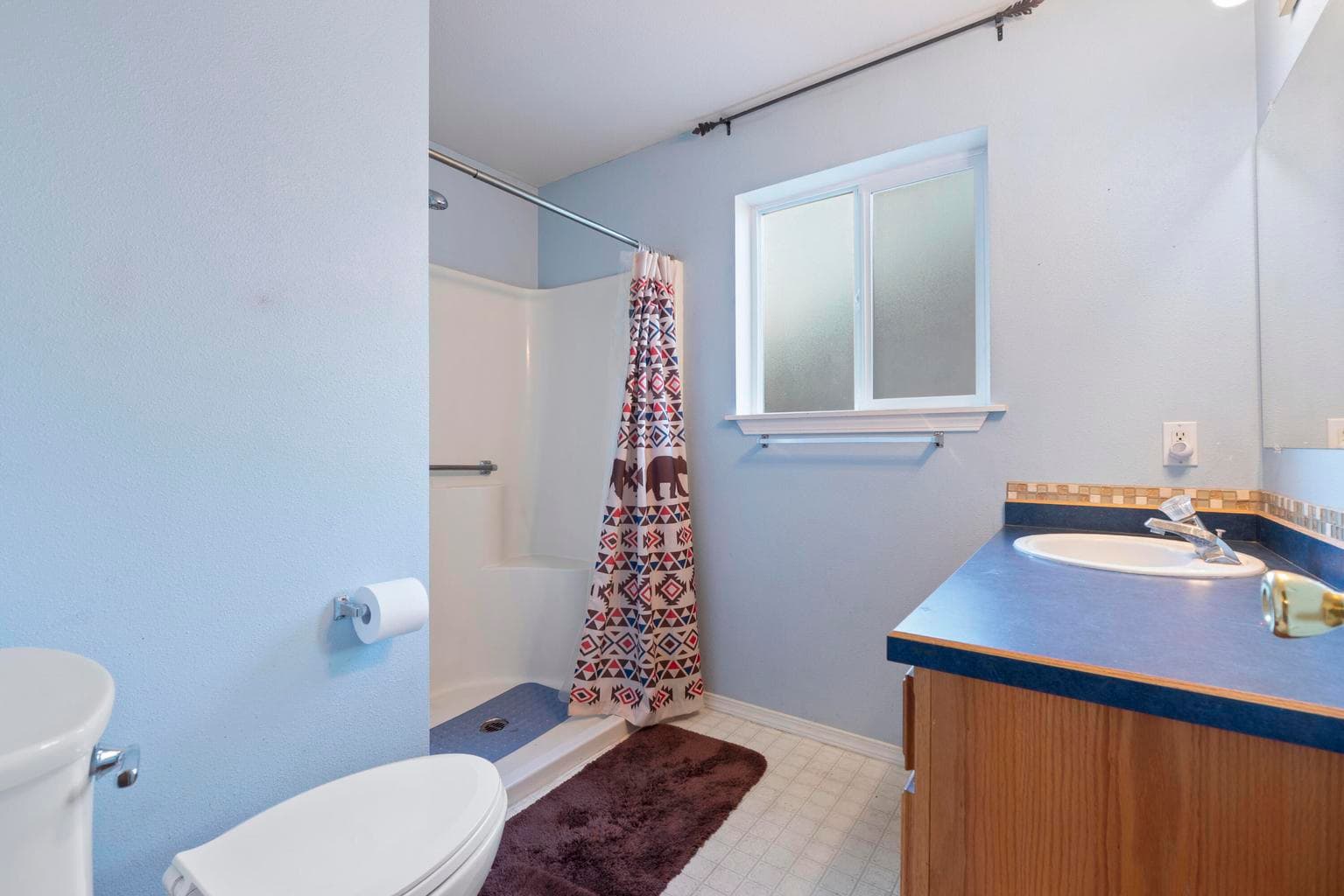 Photo of 2286 NE Cherry Loop 12 of 25