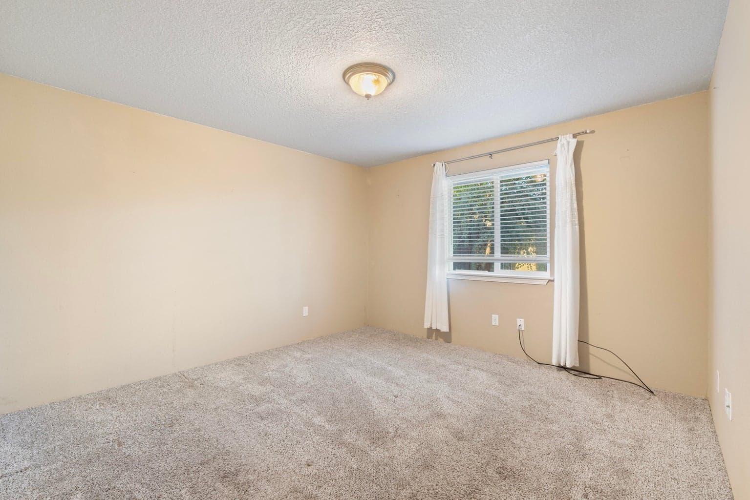 Photo of 2286 NE Cherry Loop 9 of 25