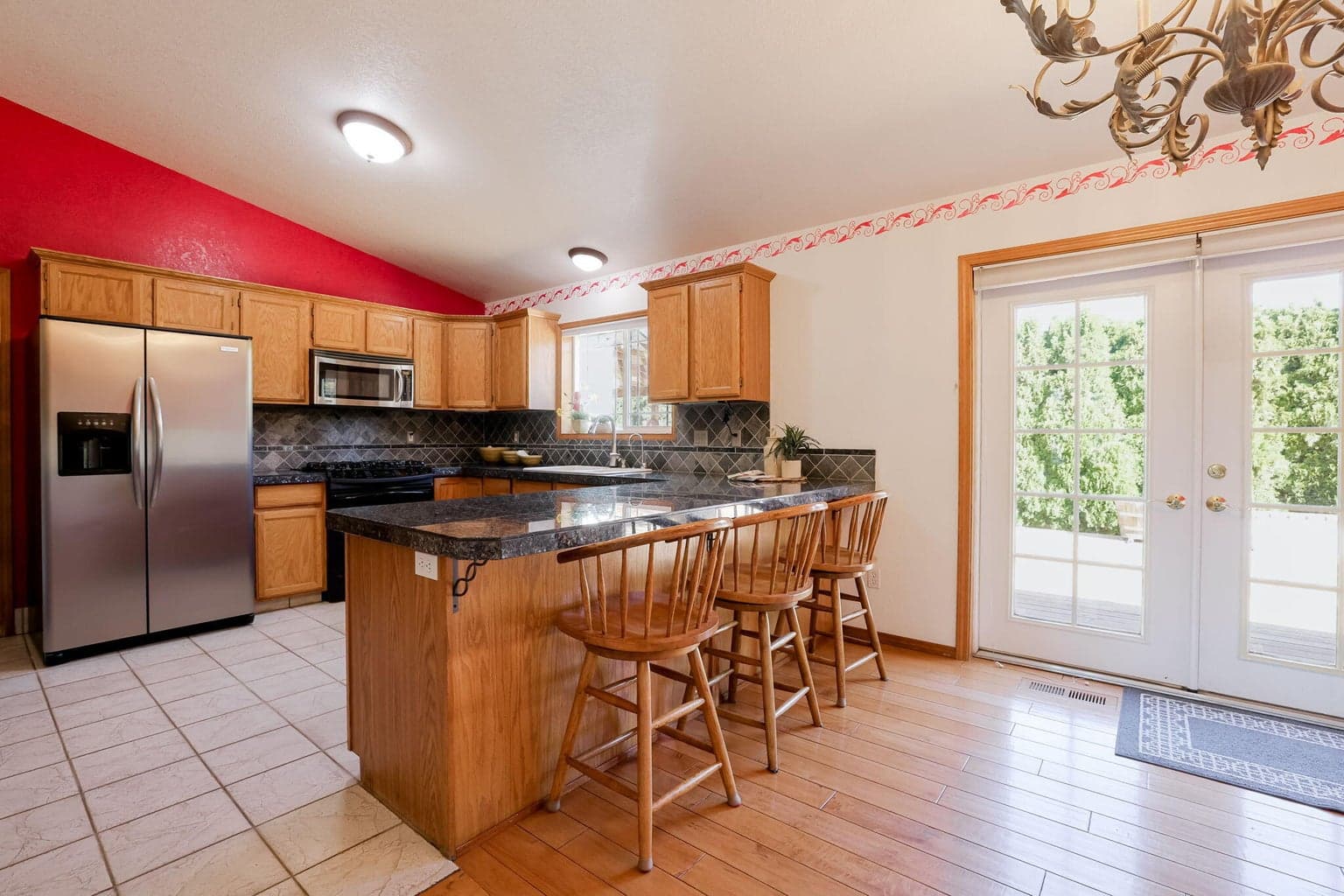 Photo of 2114 NW Canyon Drive 22 of 33