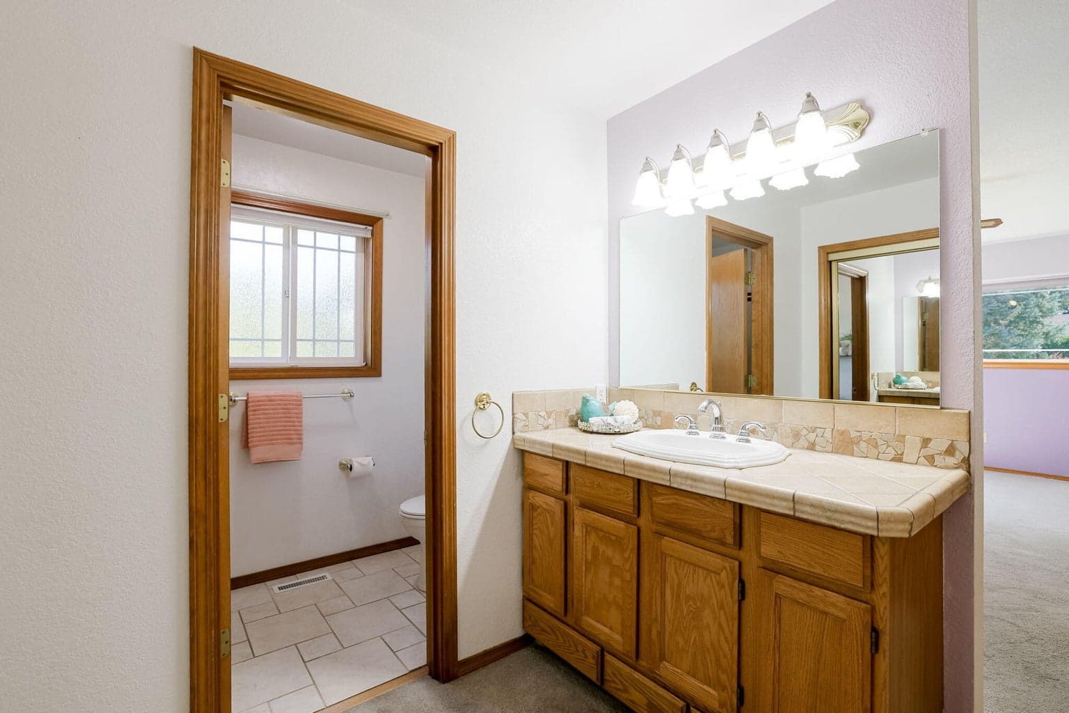 Photo of 2114 NW Canyon Drive 27 of 33