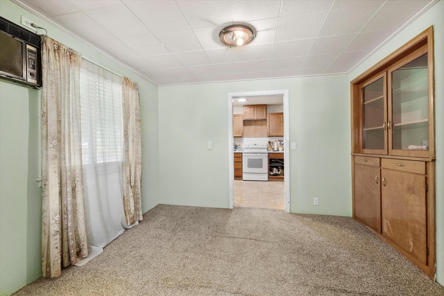 Photo of 306 SE Dunham Street 9 of 27