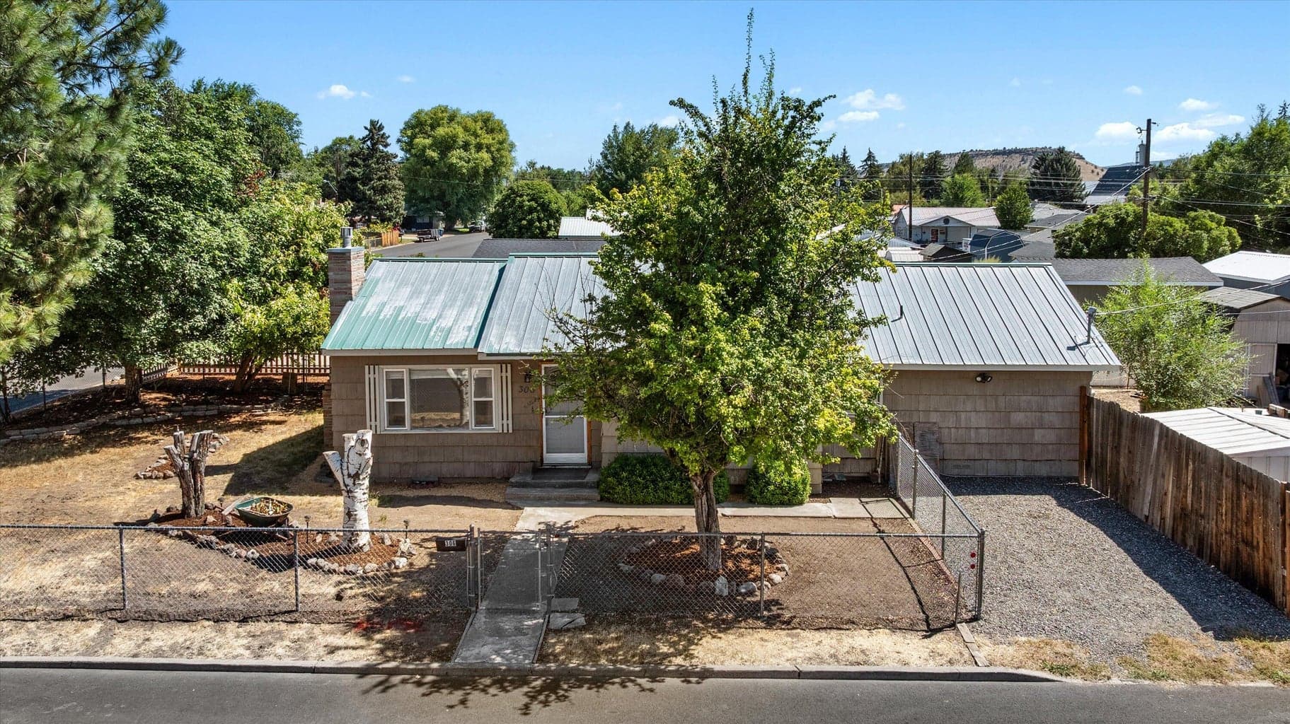Photo of 306 SE Dunham Street 23 of 27