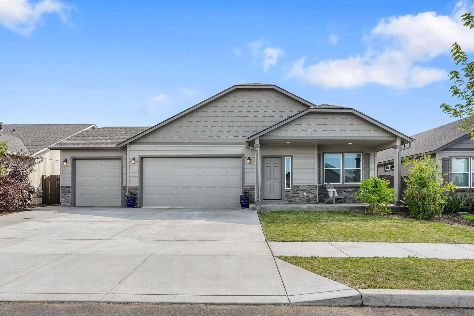 Photo of 2428 Kingwood 1 of 29