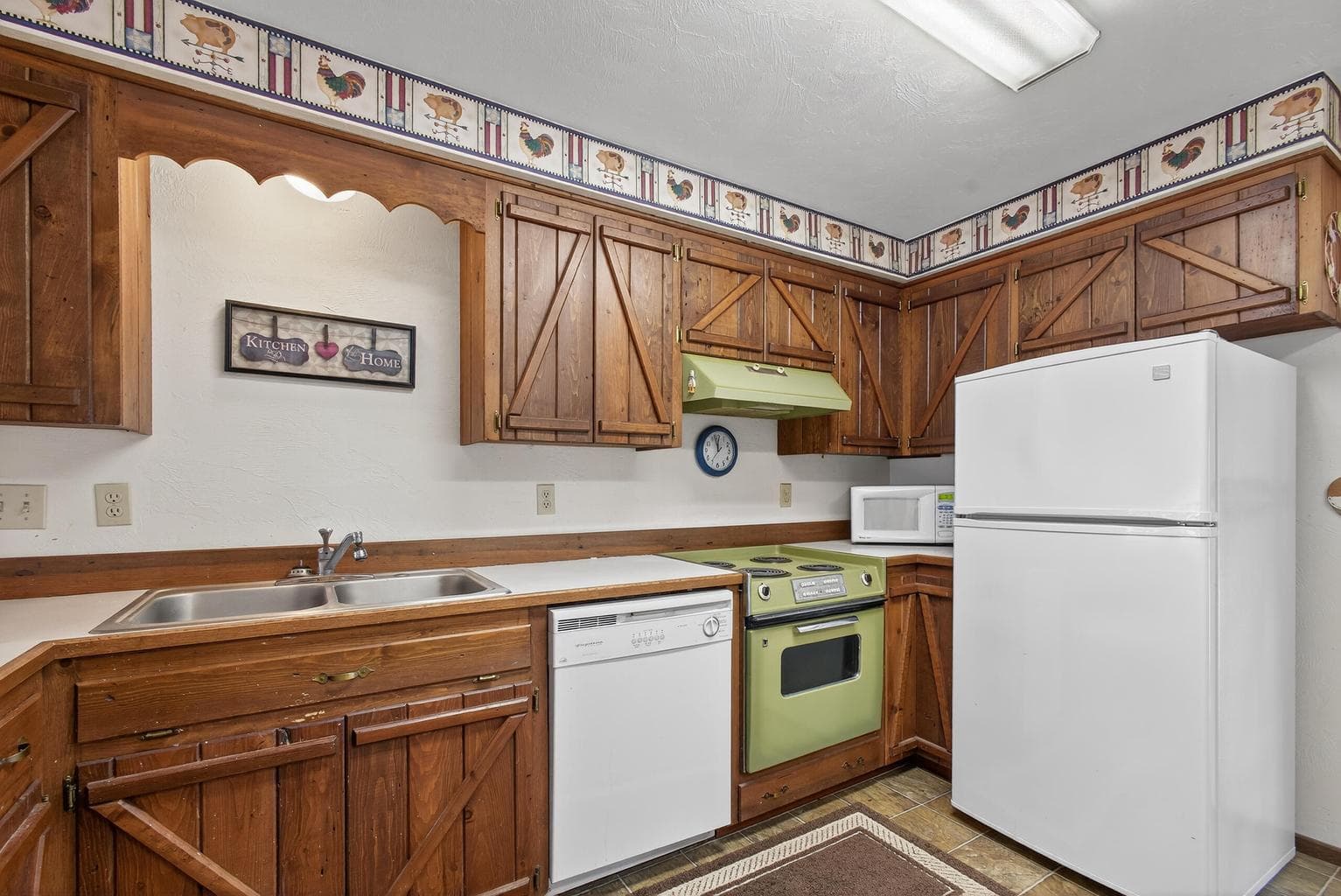 Photo of 14675 White Pine Way 15 of 30