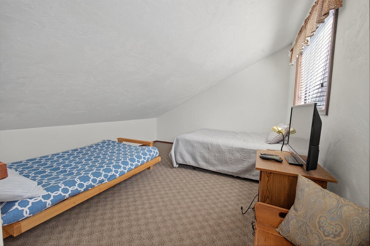 Photo of 14675 White Pine Way 25 of 30