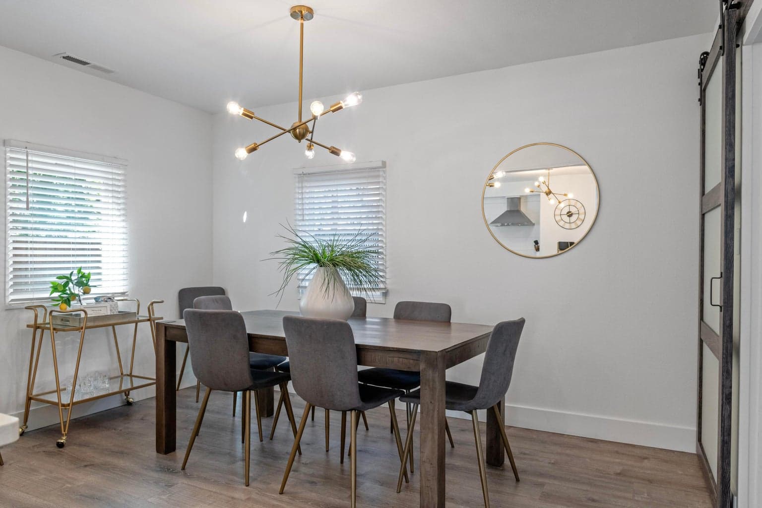Photo of 202 NW Thurston Avenue 20 of 32