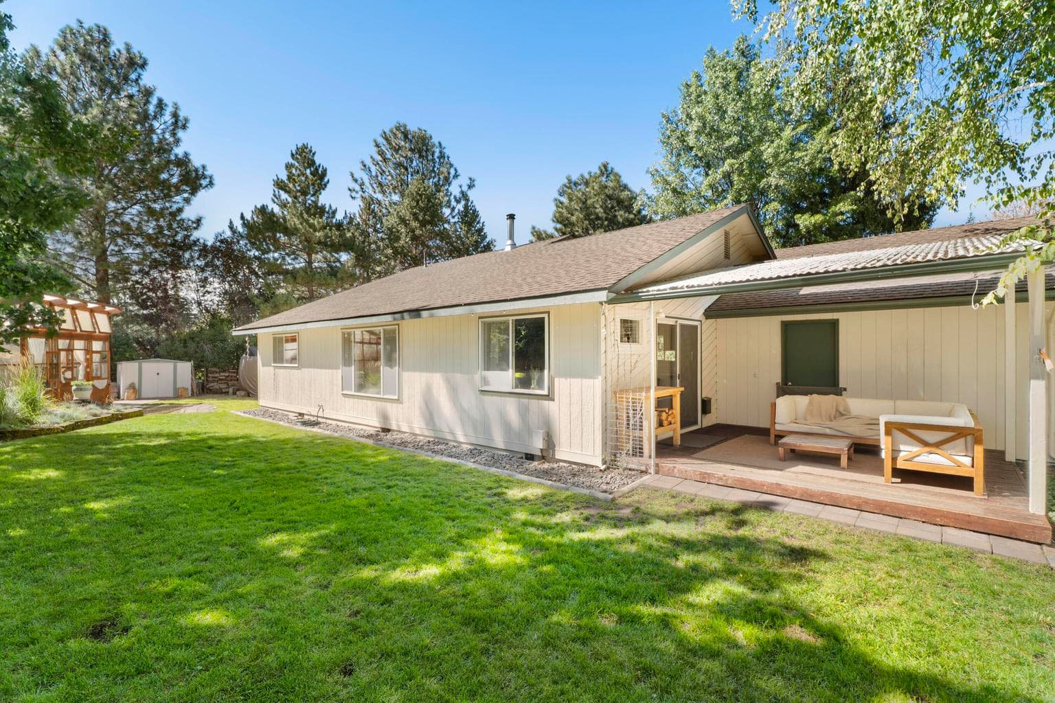 Photo of 21081 Gardenia Avenue 34 of 44