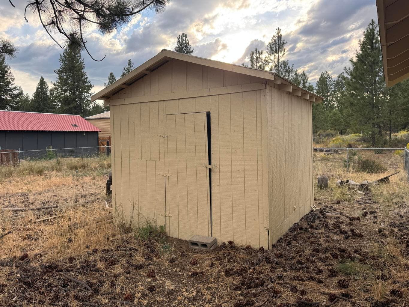Photo of 60215 Cheyenne Road 8 of 26