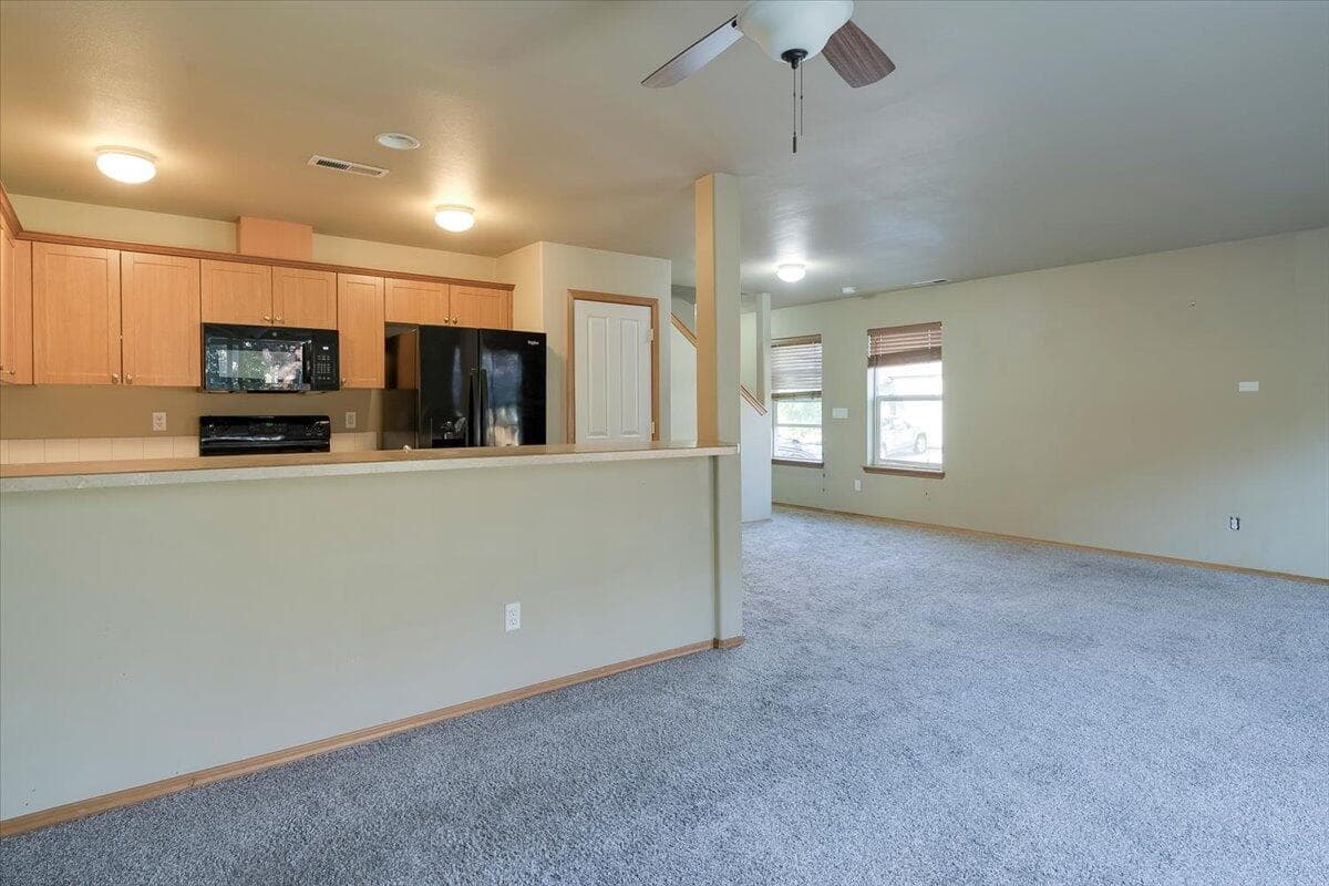Photo of 2813 SW Indian Circle 6 of 22