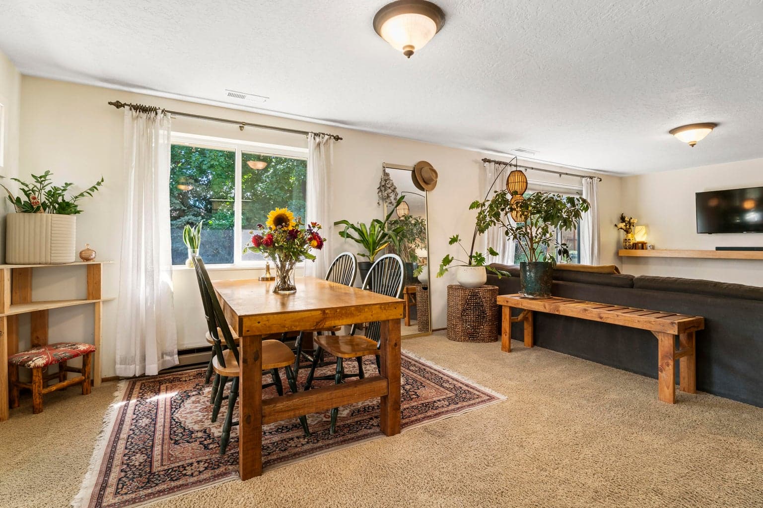 Photo of 21081 Gardenia Avenue 14 of 44