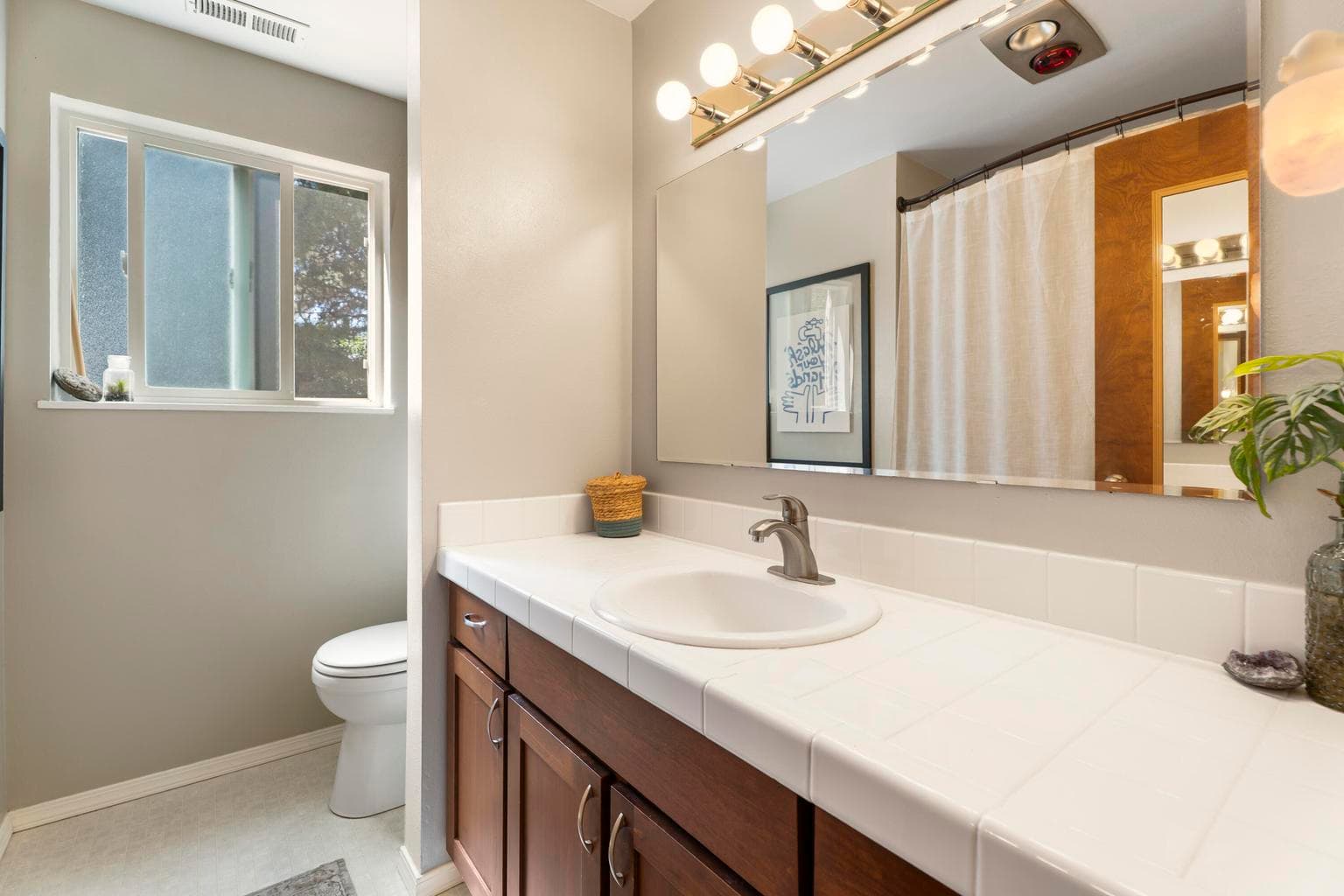 Photo of 21081 Gardenia Avenue 26 of 44