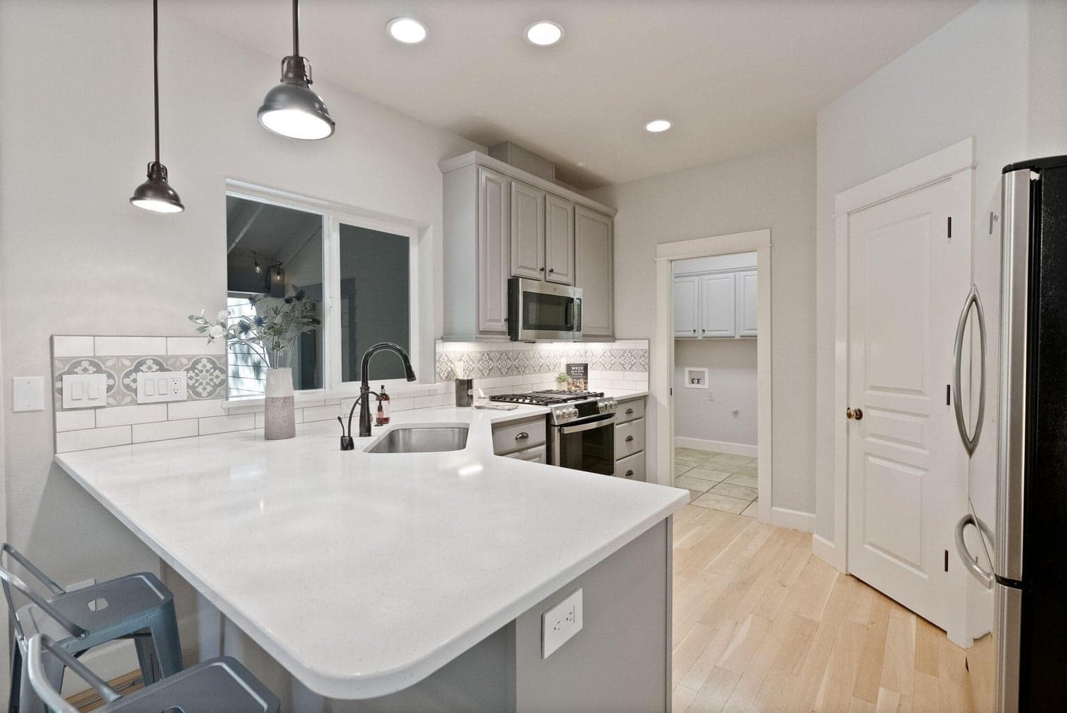 Photo of 20421 Aberdeen Drive 13 of 66