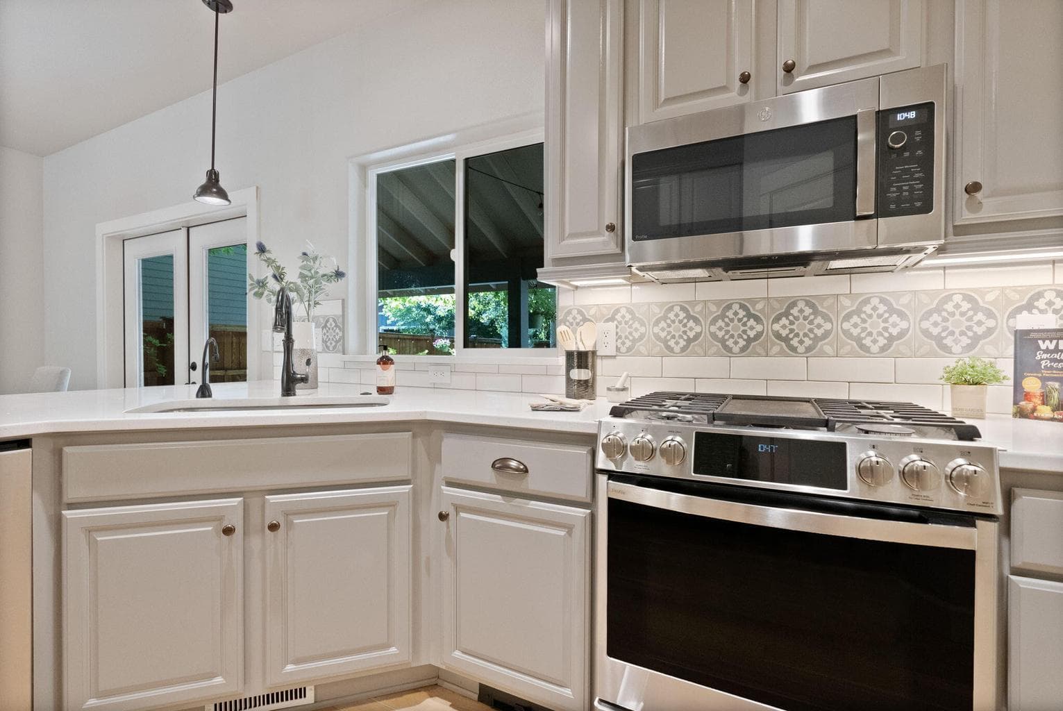 Photo of 20421 Aberdeen Drive 15 of 66