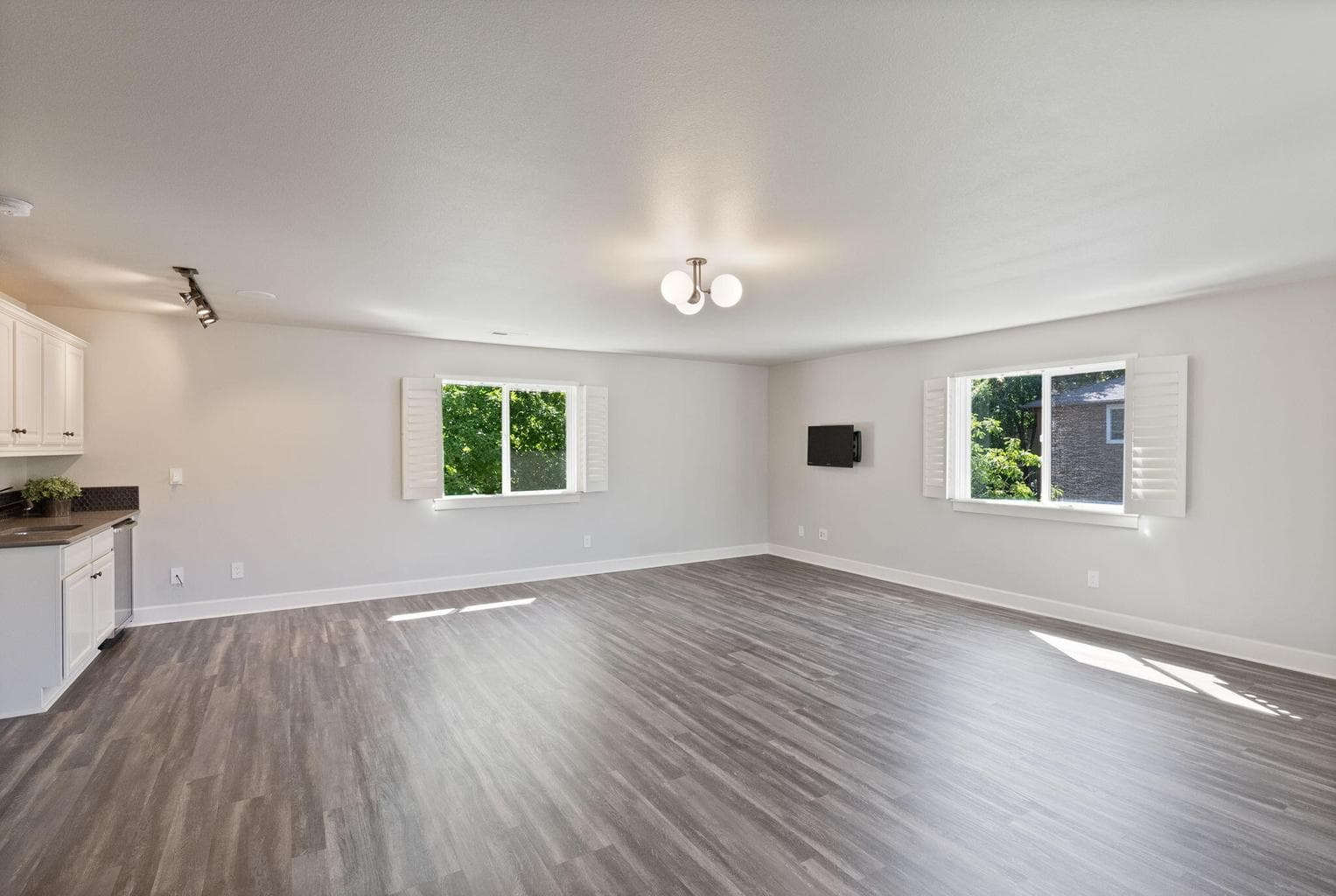 Photo of 20421 Aberdeen Drive 39 of 66