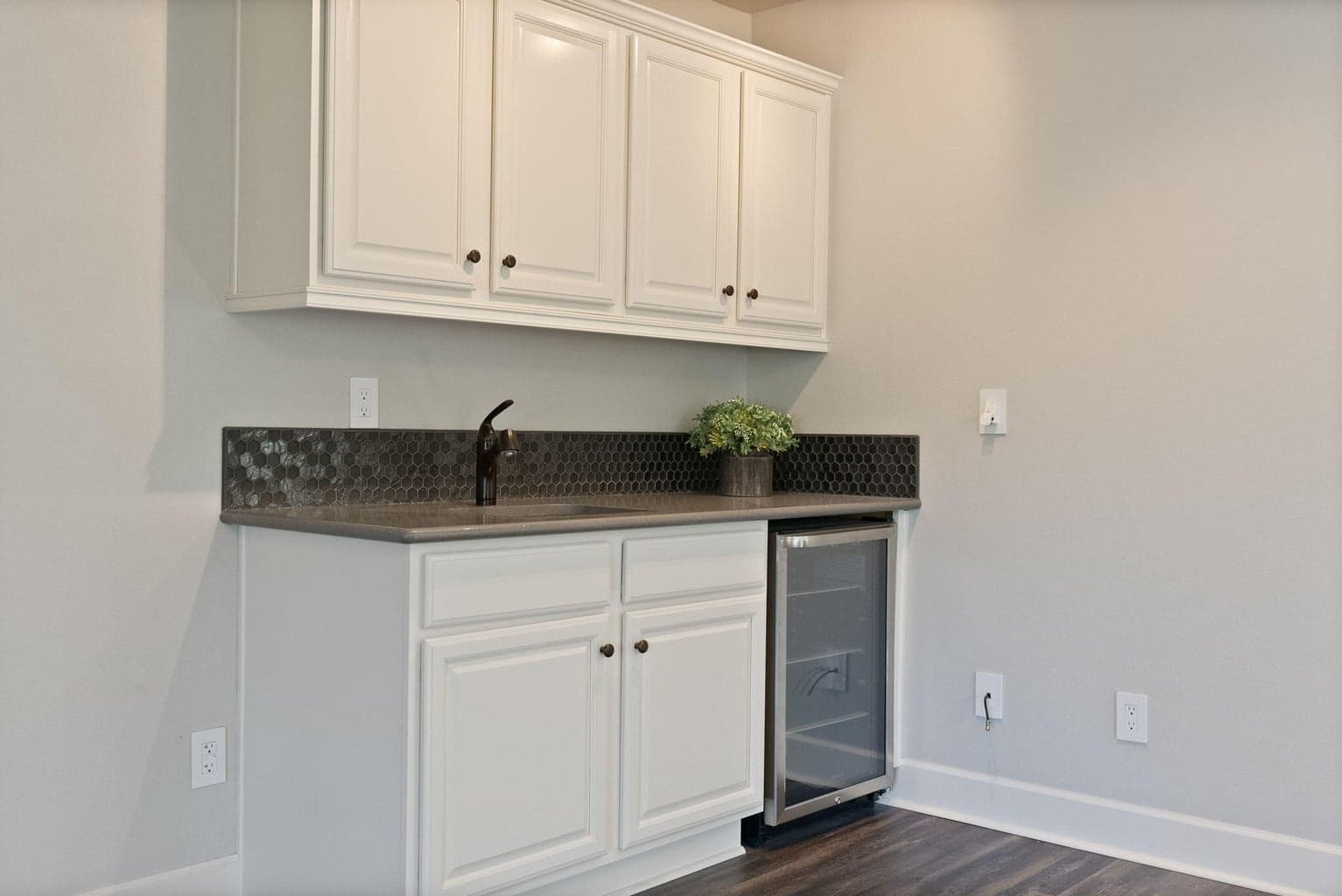 Photo of 20421 Aberdeen Drive 42 of 66