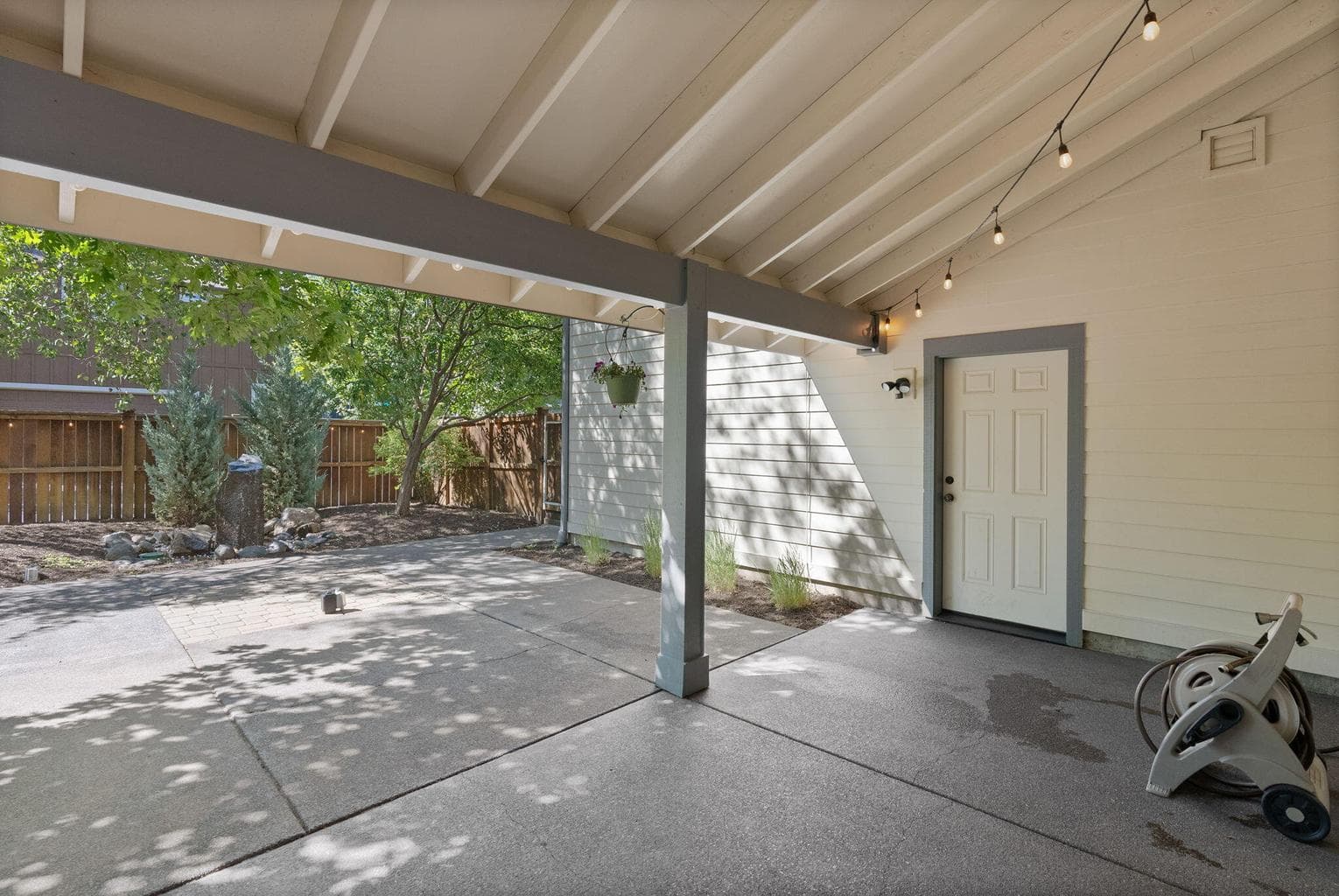 Photo of 20421 Aberdeen Drive 47 of 66