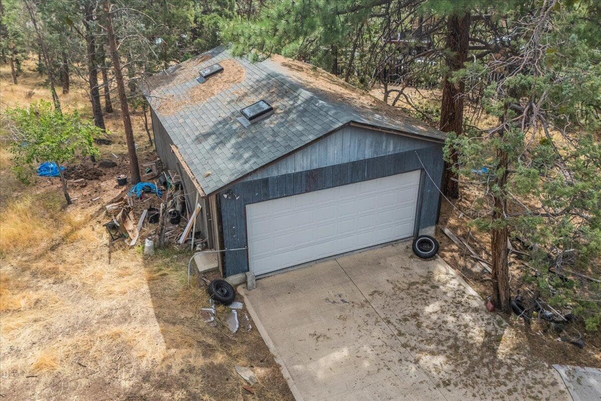 Photo of 438 NE 9th Street 19 of 28