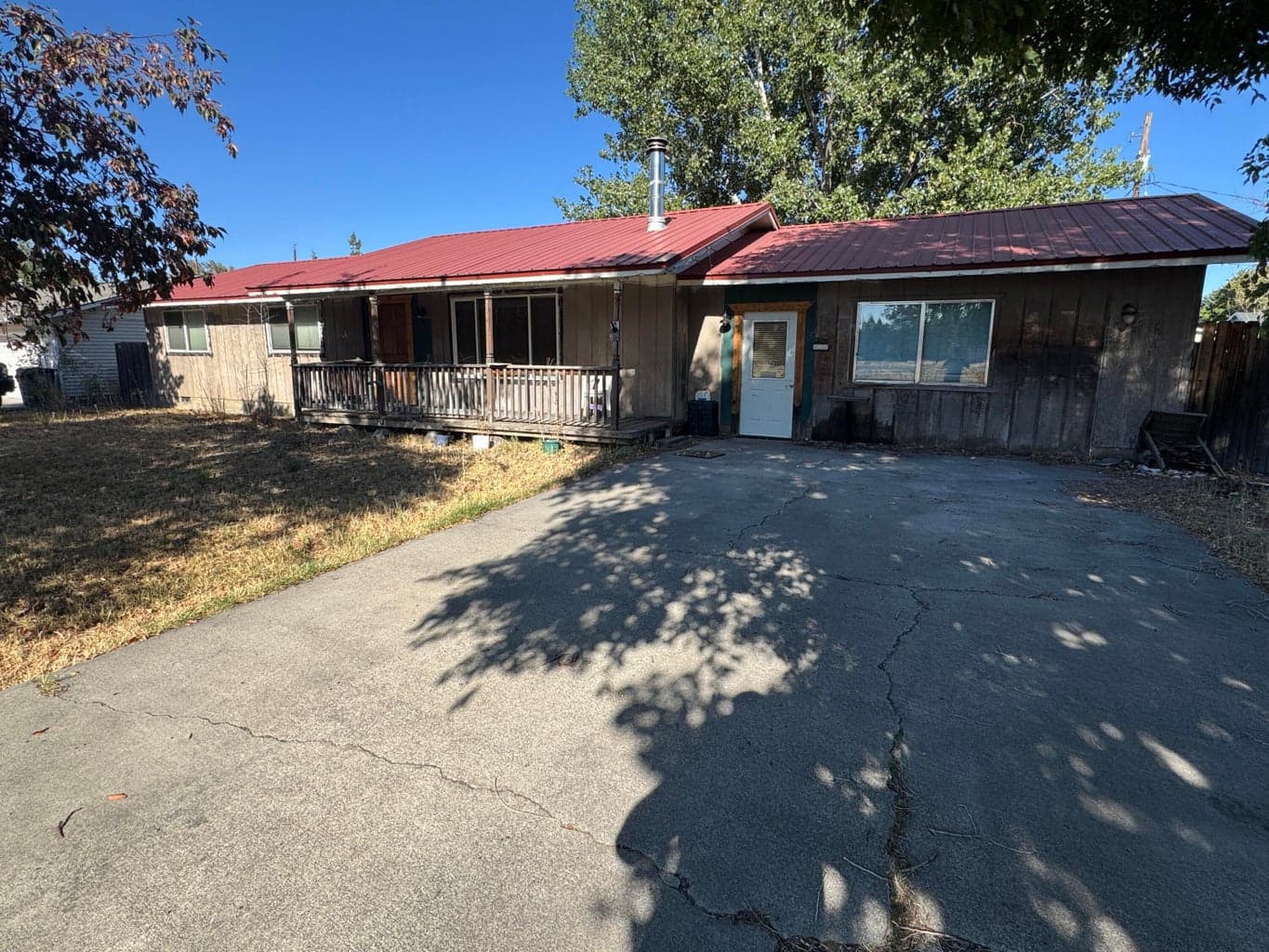 Photo of 1234 9th 2 of 33
