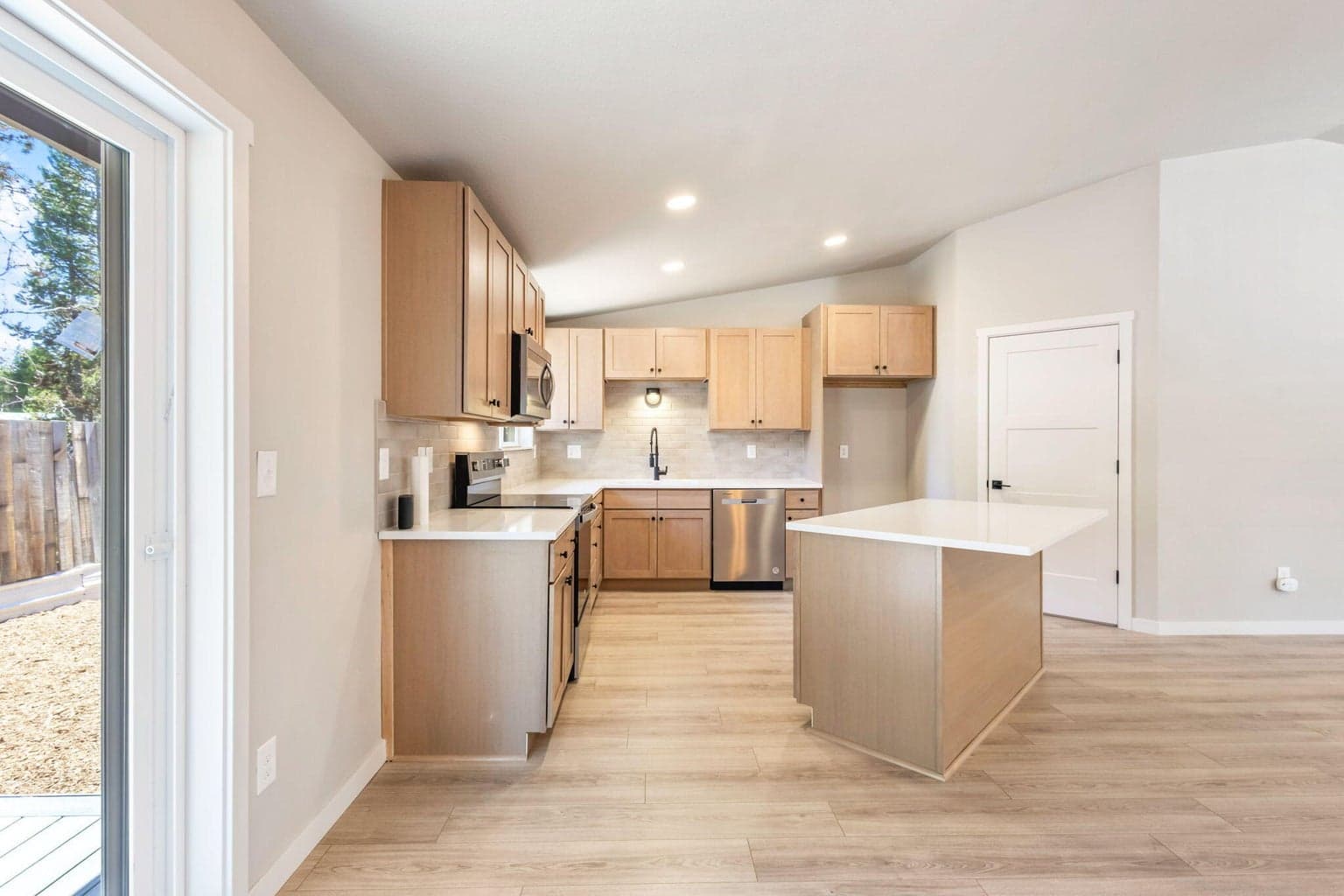 Photo of 16769 S Century Drive 14 of 34