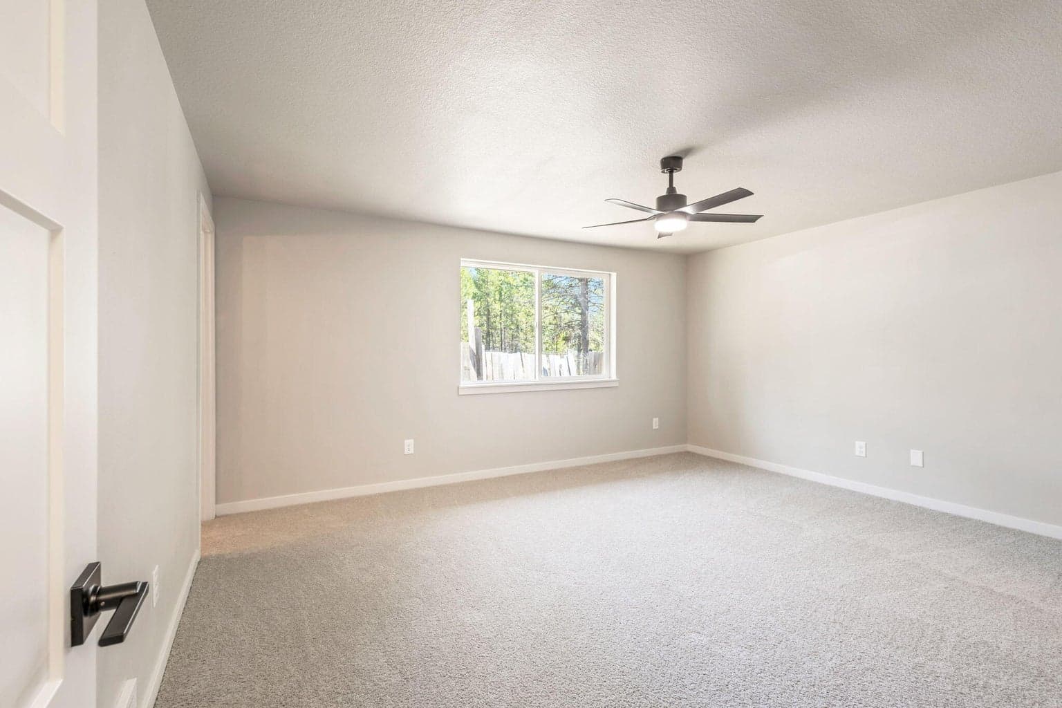 Photo of 16769 S Century Drive 16 of 34