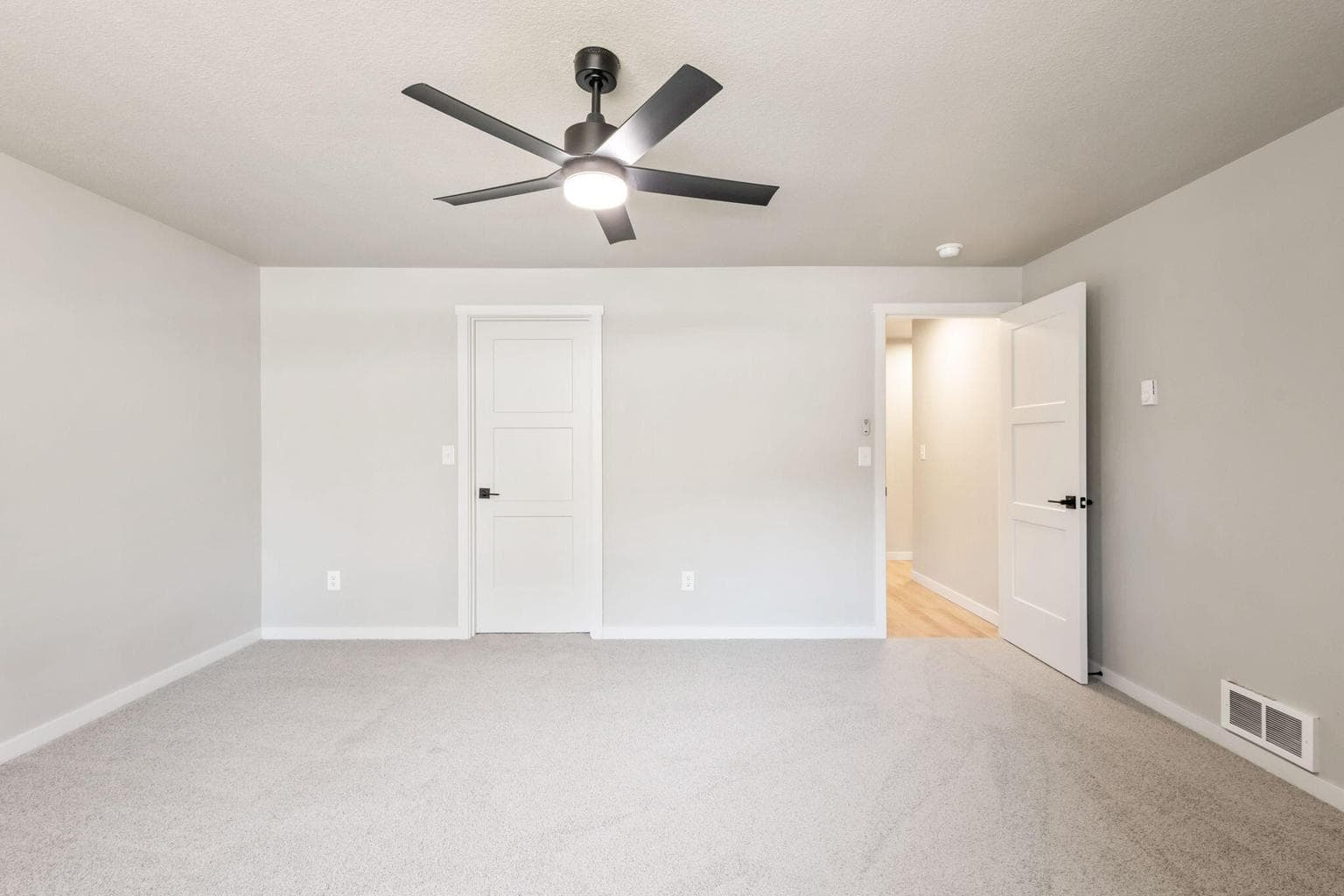 Photo of 16769 S Century Drive 17 of 34