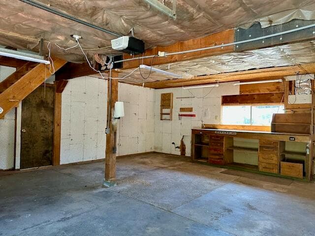 Photo of 15681 Blue Bird Lane 27 of 44