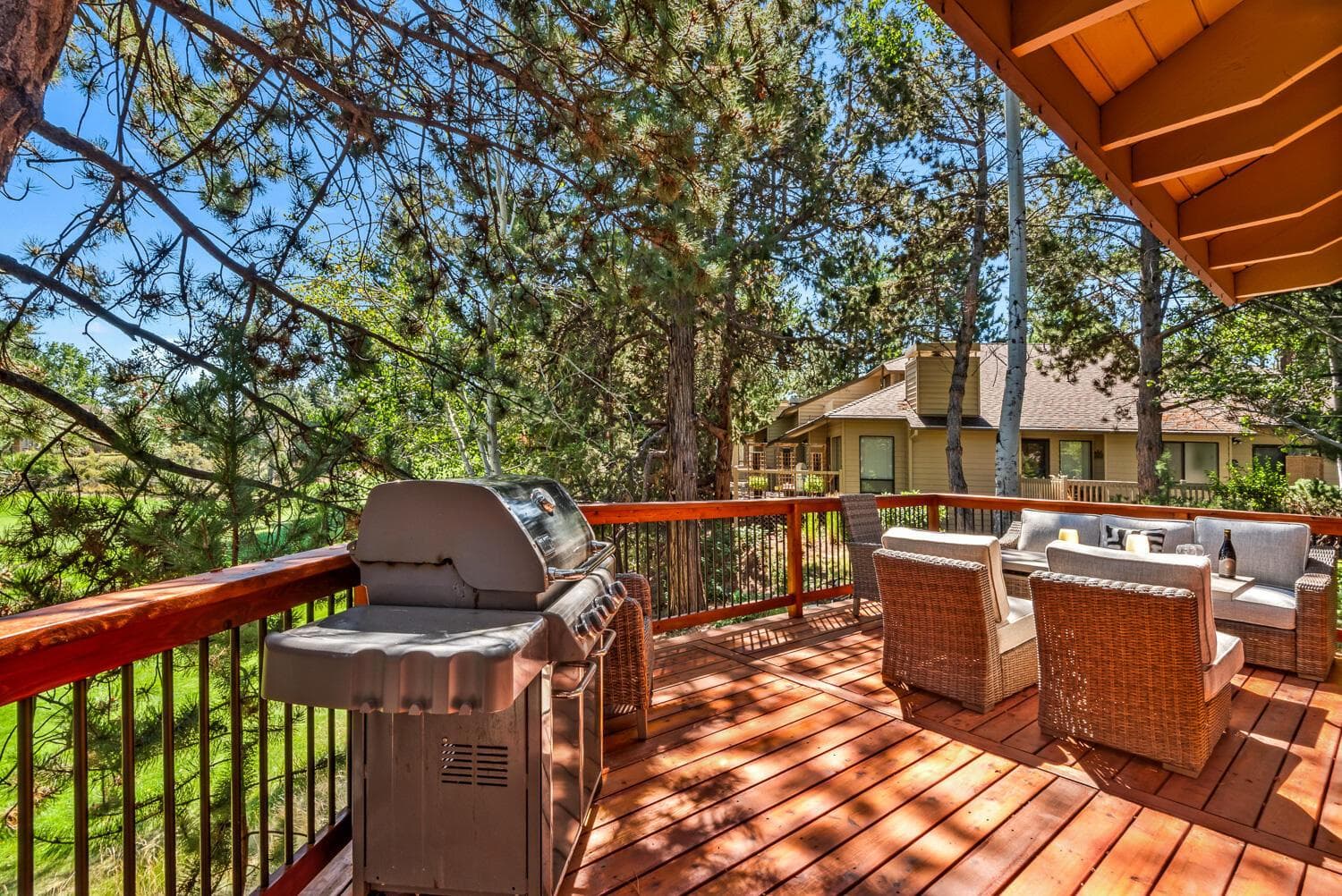 Photo of 3040 NW Clubhouse Drive 31 of 38