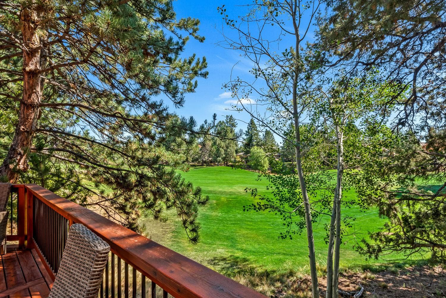 Photo of 3040 NW Clubhouse Drive 32 of 38