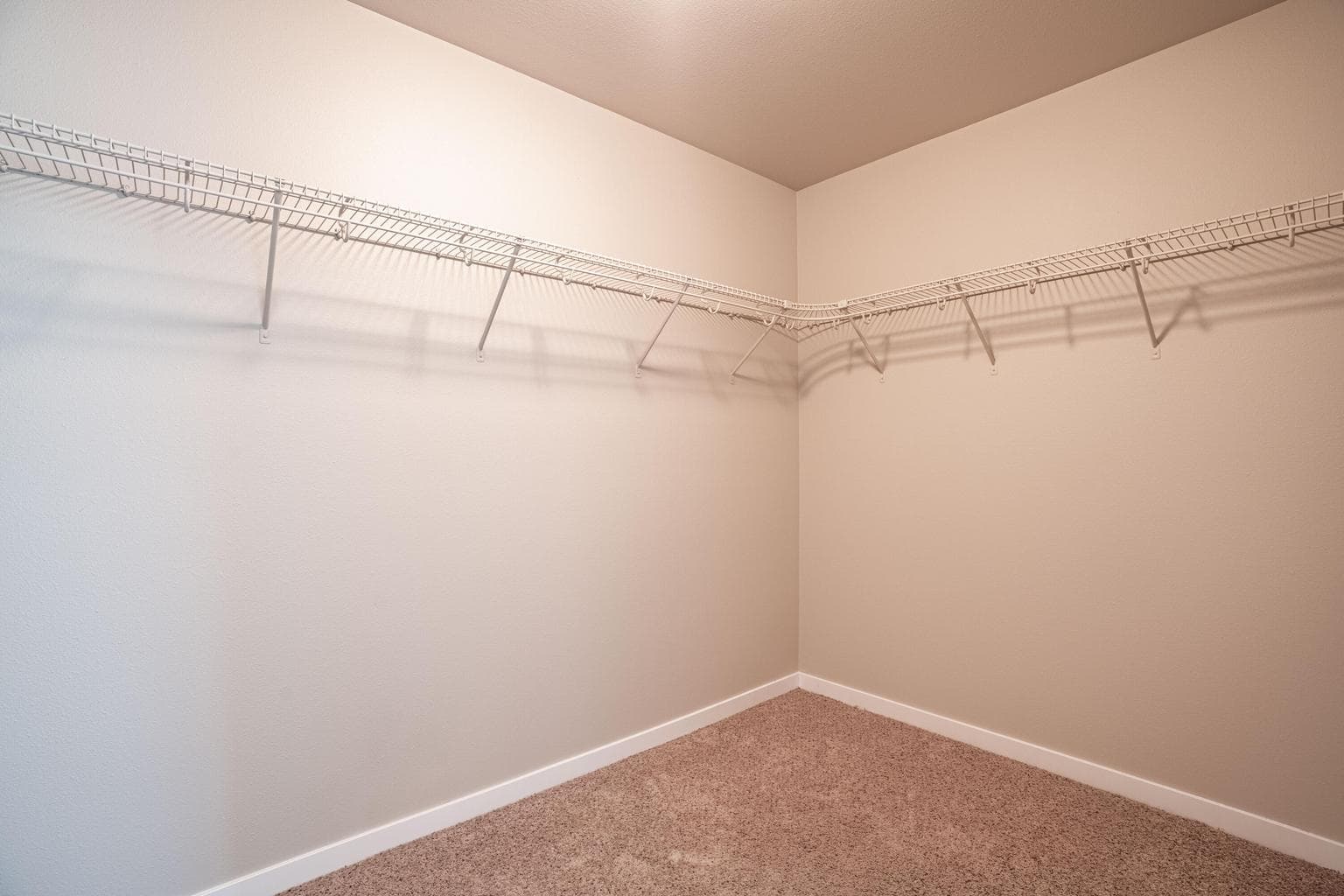 Photo of 2943 NE Dogwood Drive 27 of 50