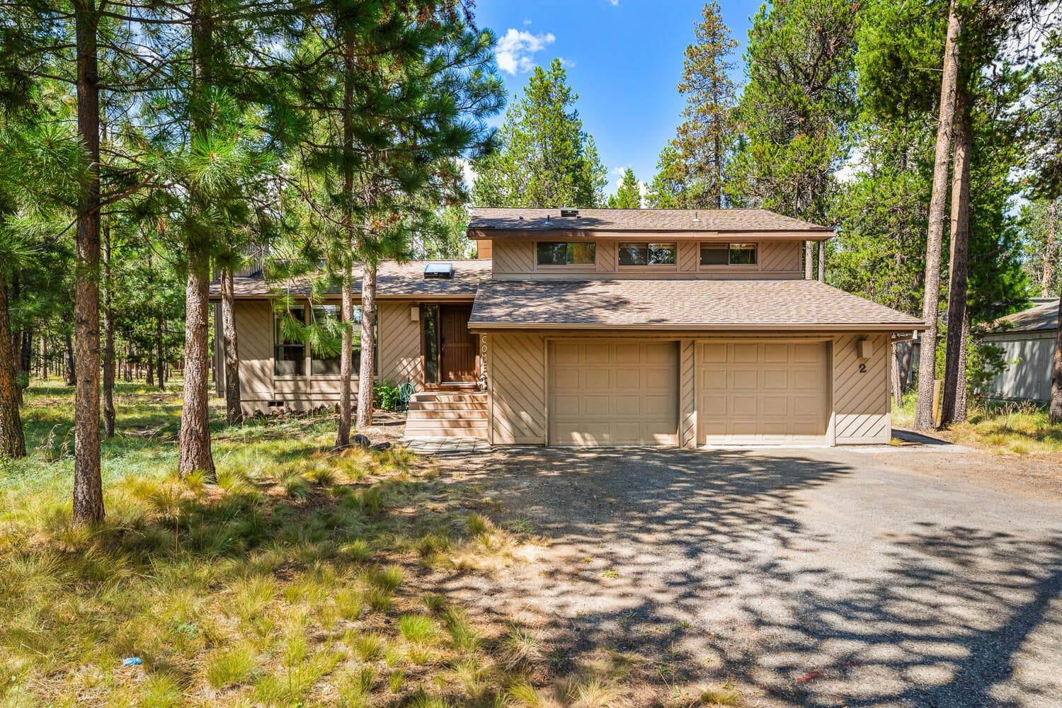 Photo of 17736 Parkland Lane 1 of 29