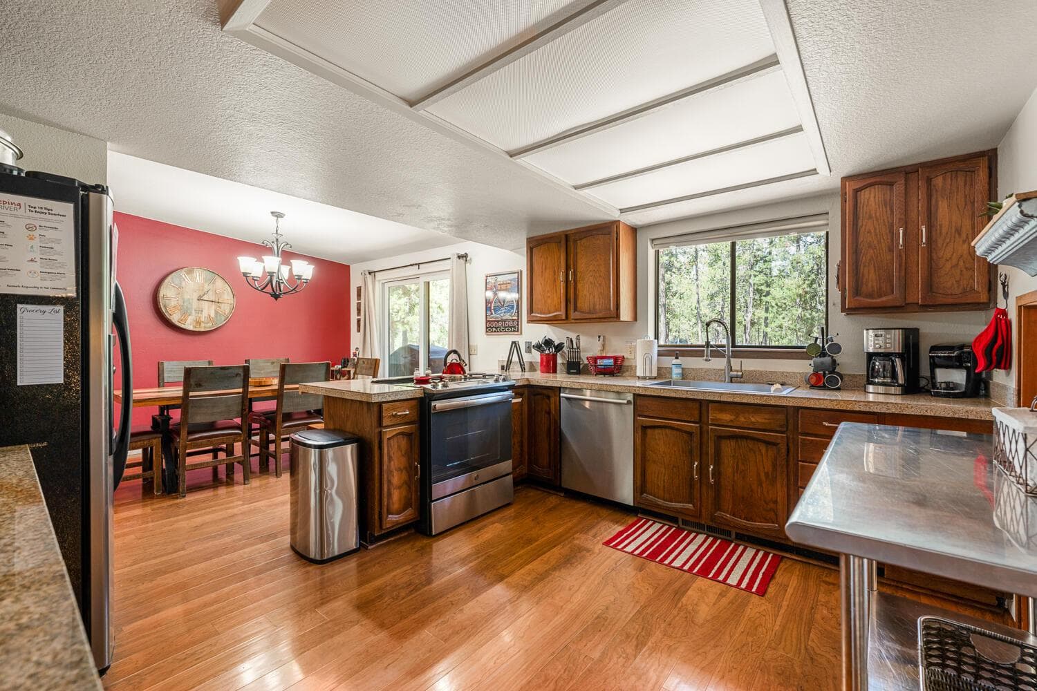 Photo of 17736 Parkland Lane 10 of 29
