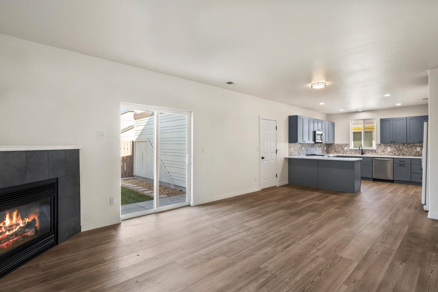 Photo of 1331 NE 4th Street 11 of 39