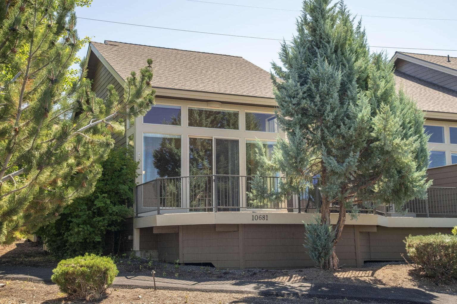 Photo of 10681 Village Loop 21 of 29