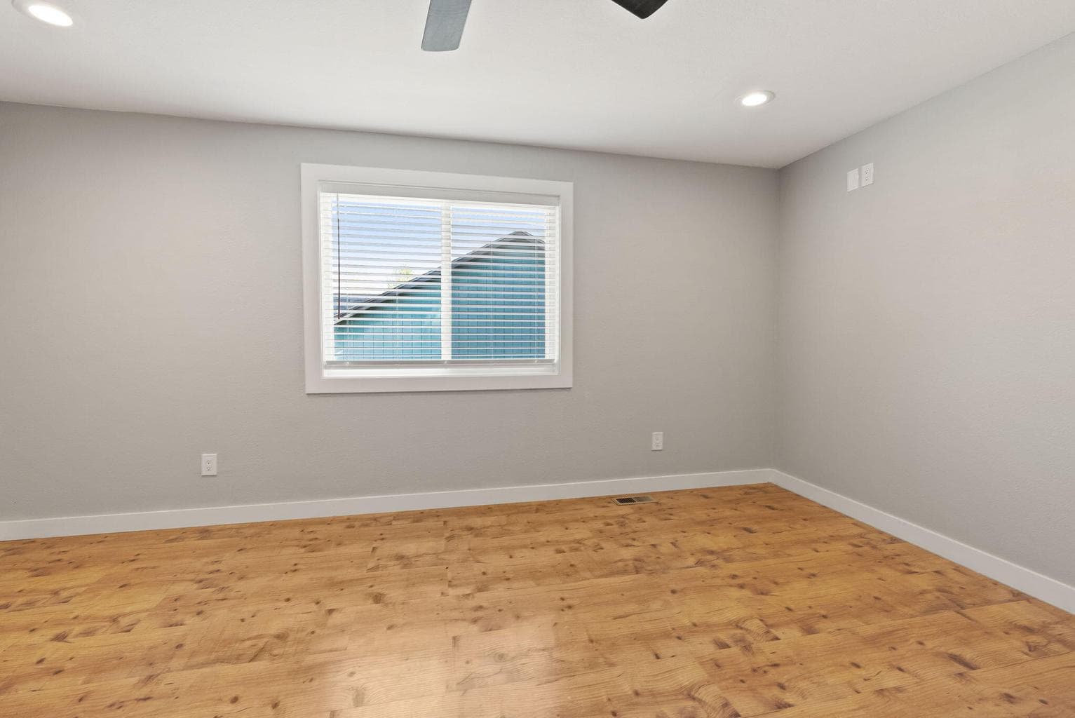 Upstairs Bonus Room