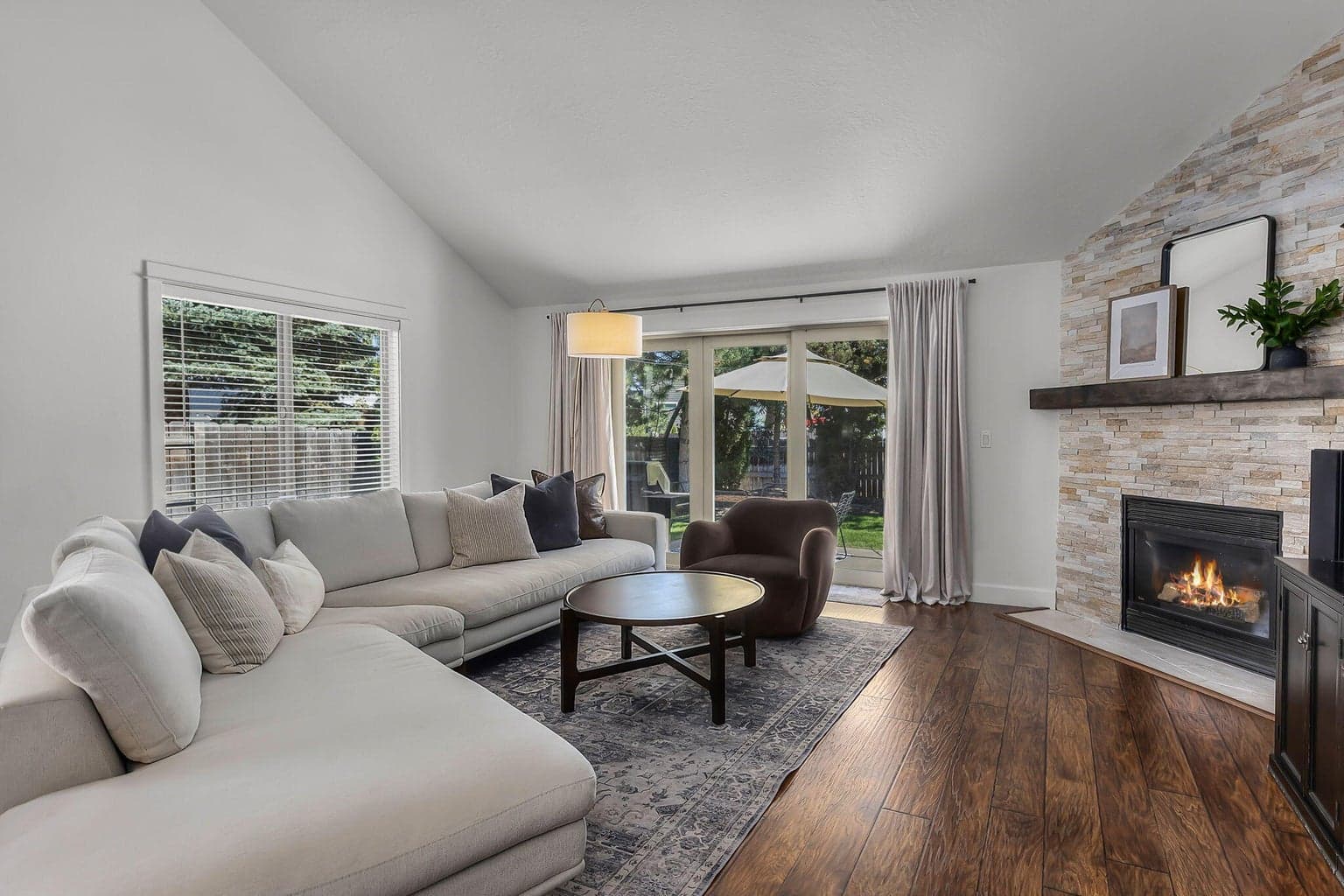 Photo of 61246 Bighorn Court 7 of 31