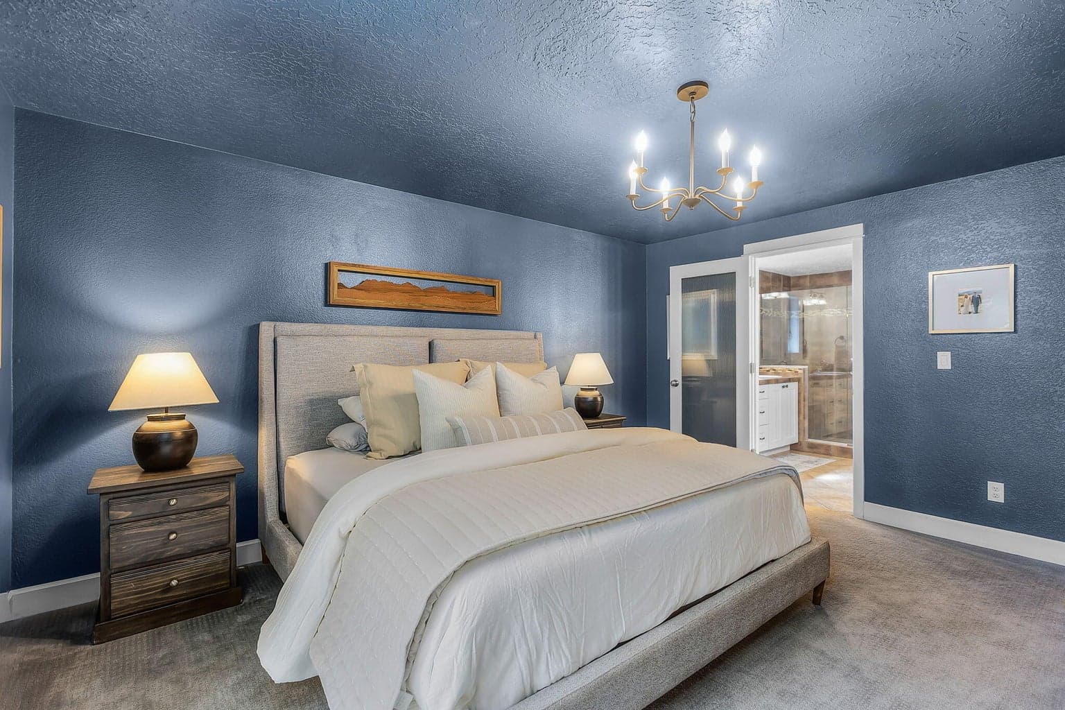 Photo of 61246 Bighorn Court 17 of 31