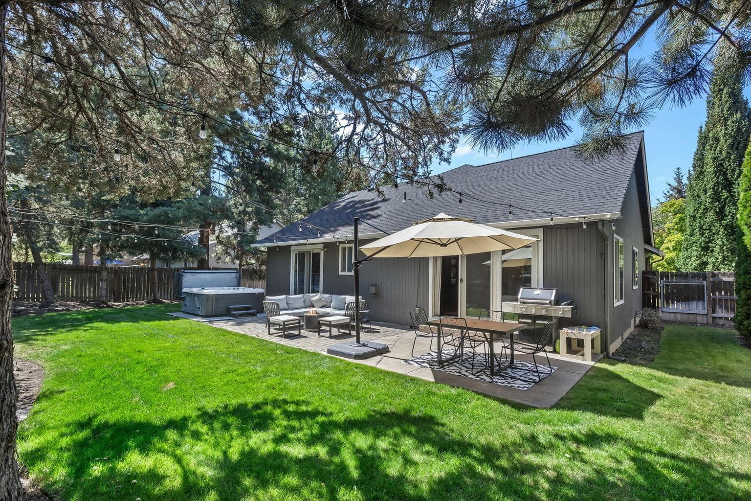 Photo of 61246 Bighorn Court 25 of 31