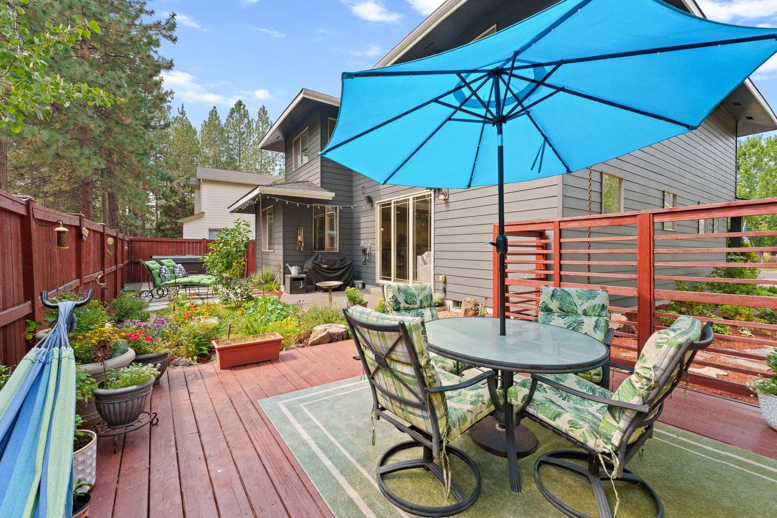 Deck with table for outside dining